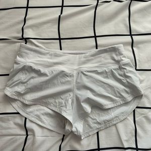 Lululemon speed up shorts 2.5 inch (size 2)